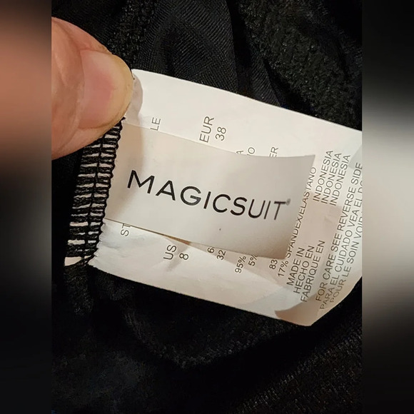 Magicsuit Peace Out Aubrey One-Piece Swimsuit Size 8 - Picture 7 of 9